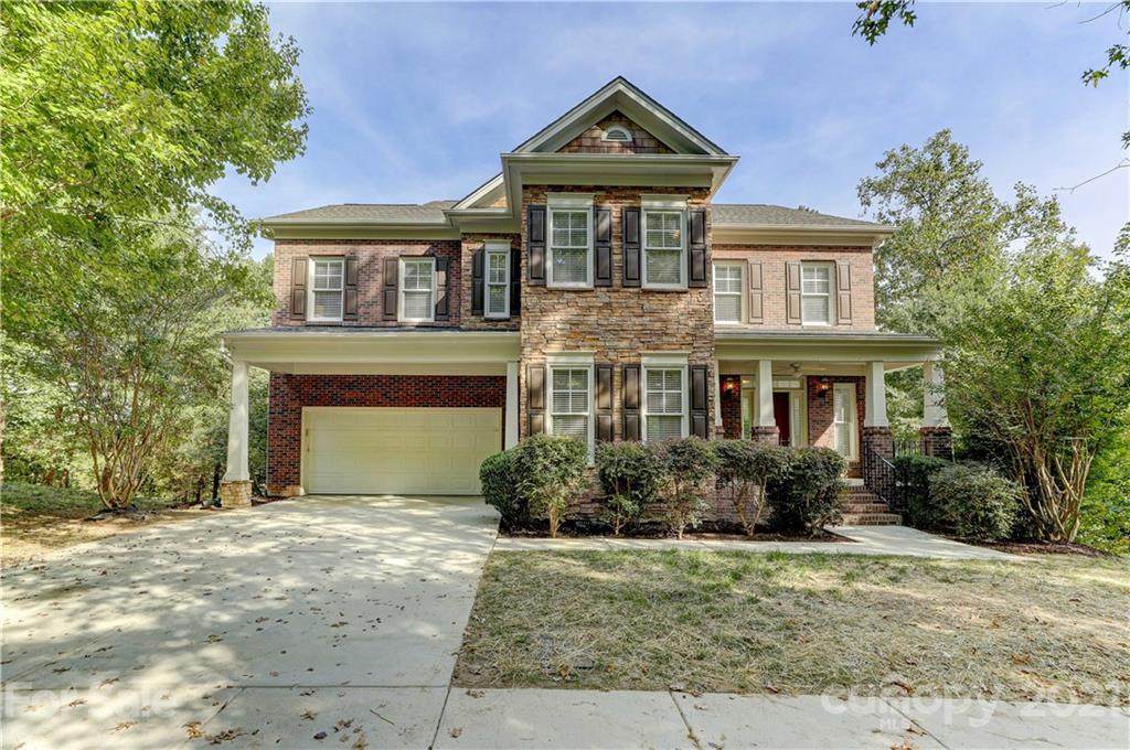 731 Beachwood Cove Drive - Photo 1