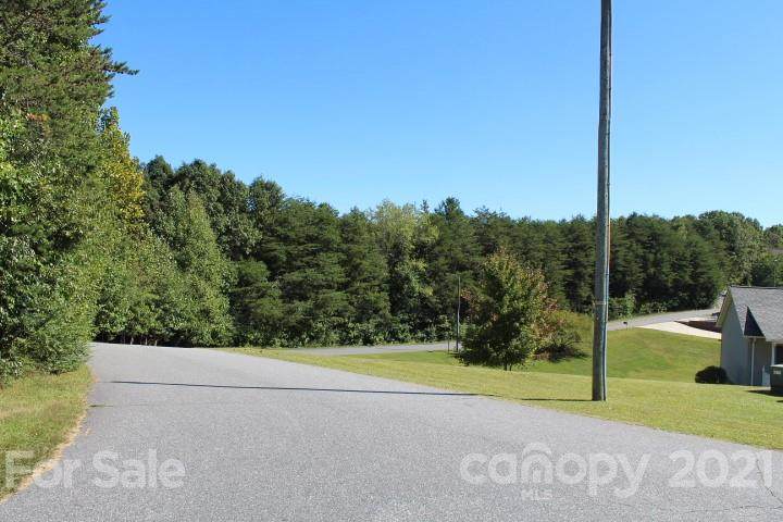 113 Jordan Lane - Photo 1