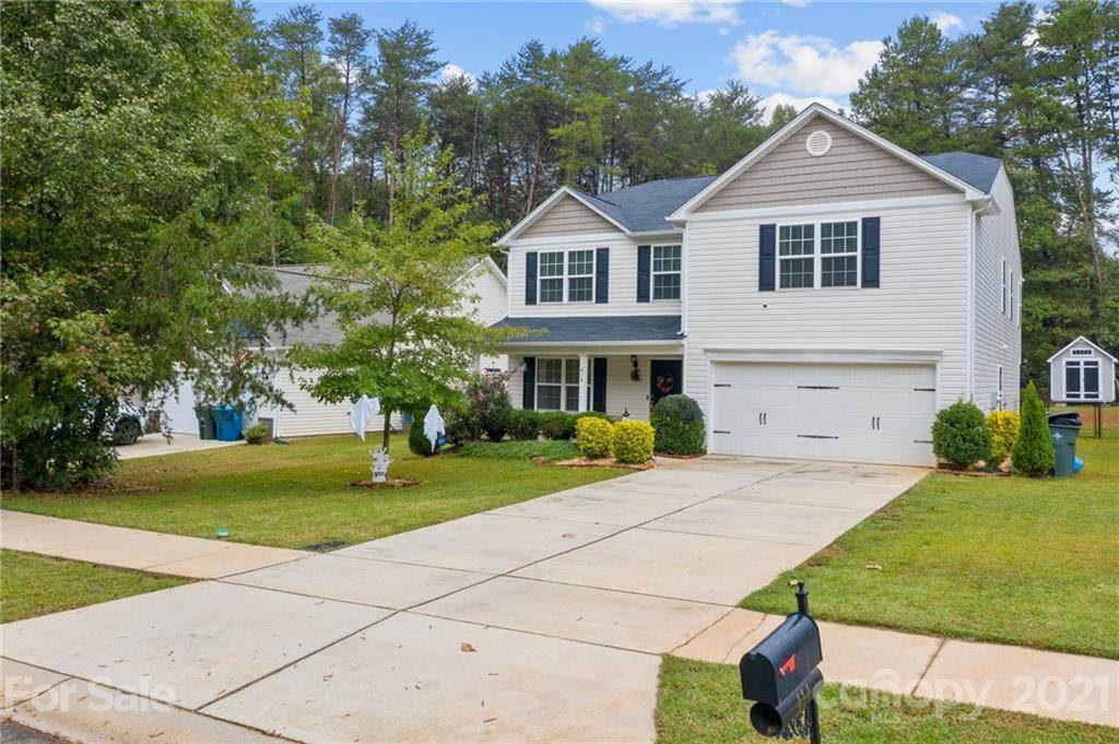 414 Oak Brook Drive - Photo 1