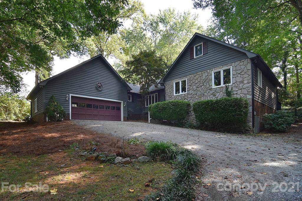 3499 Lake Shore Road - Photo 1