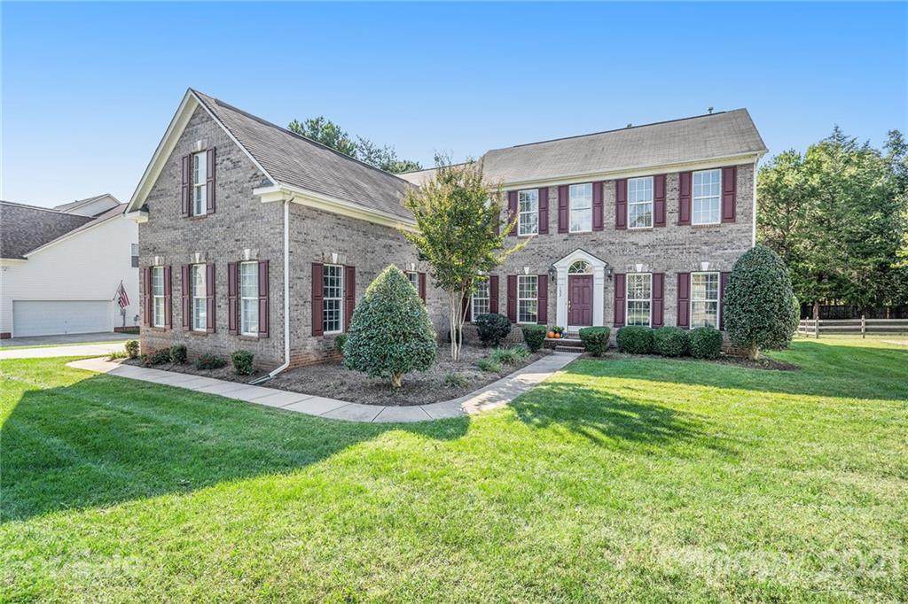 153 Eclipse Way - Photo 1