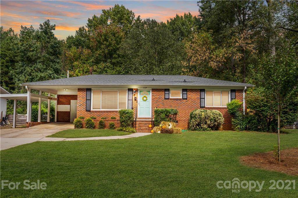 1129 Tarrington Avenue - Photo 1
