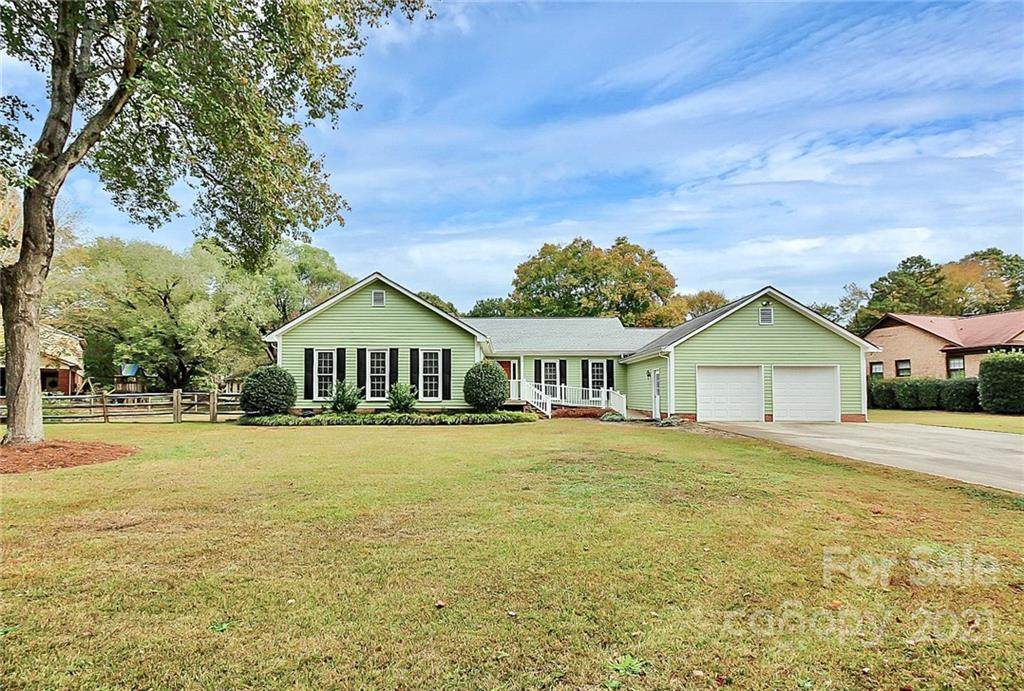 3118 Windrow Lane - Photo 1