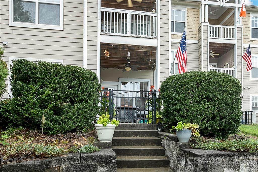 18736 Nautical Drive - Photo 1