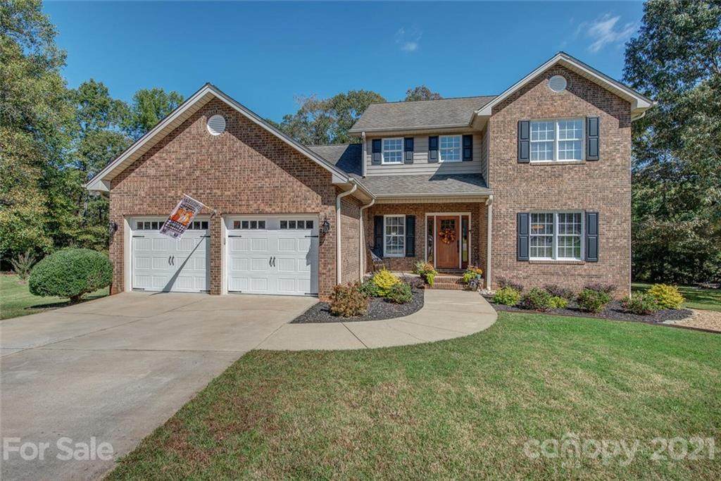 114 Benjamin Court - Photo 1