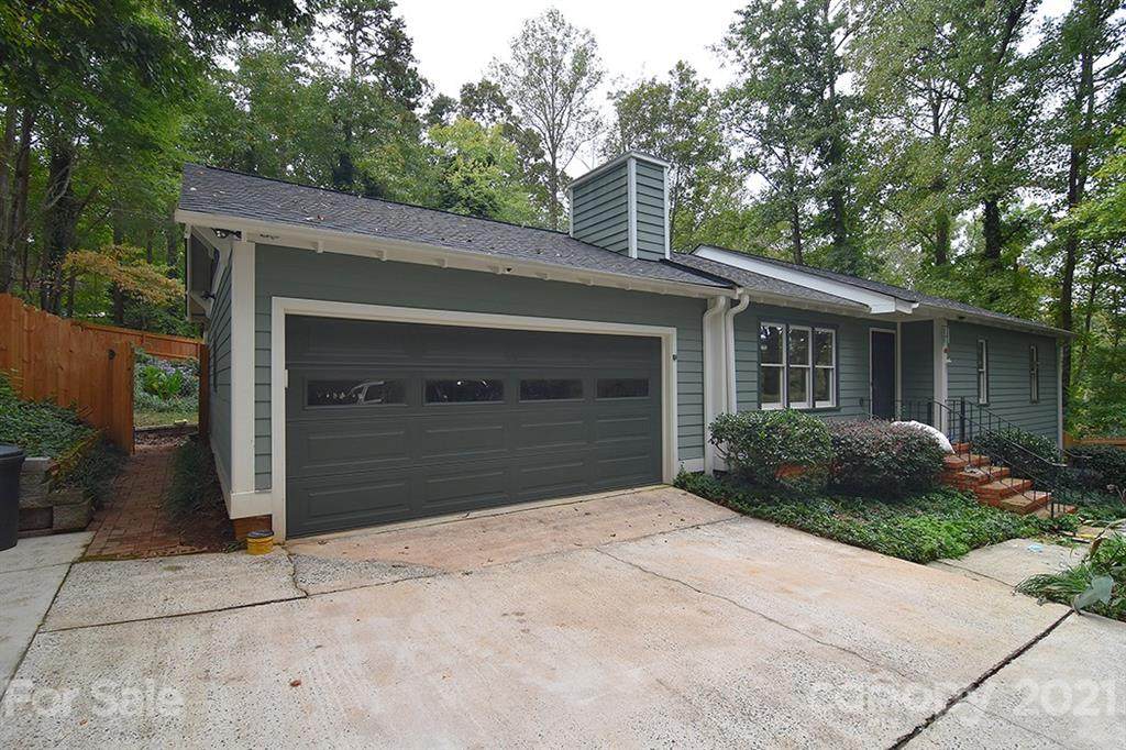 8805 Vagabond Road - Photo 1