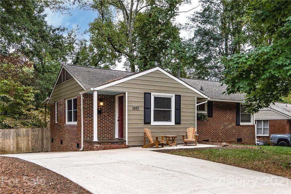 4411 Murrayhill Road - Photo 1