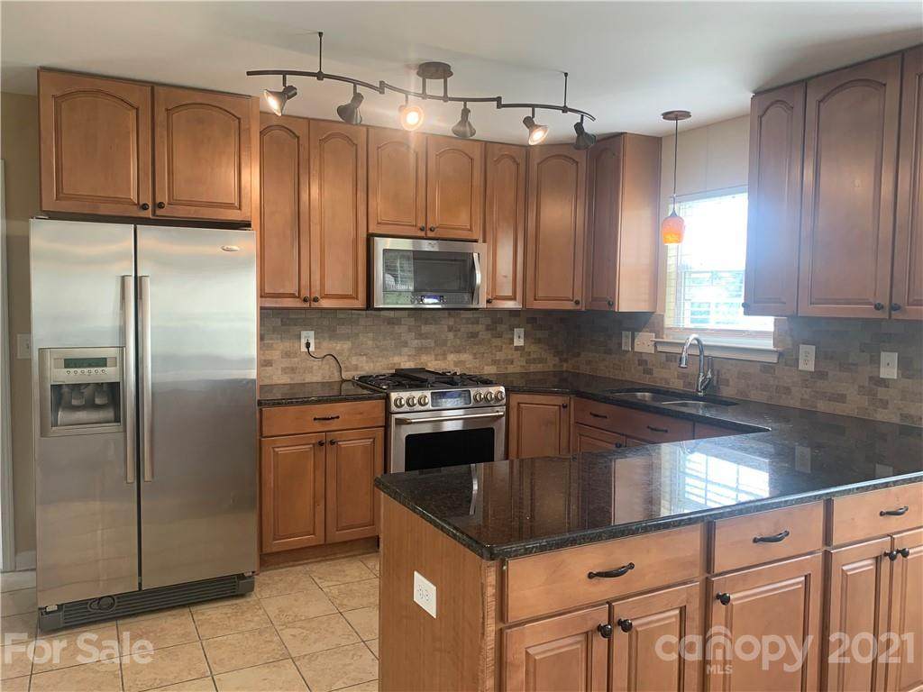 136 Royalton Road - Photo 1