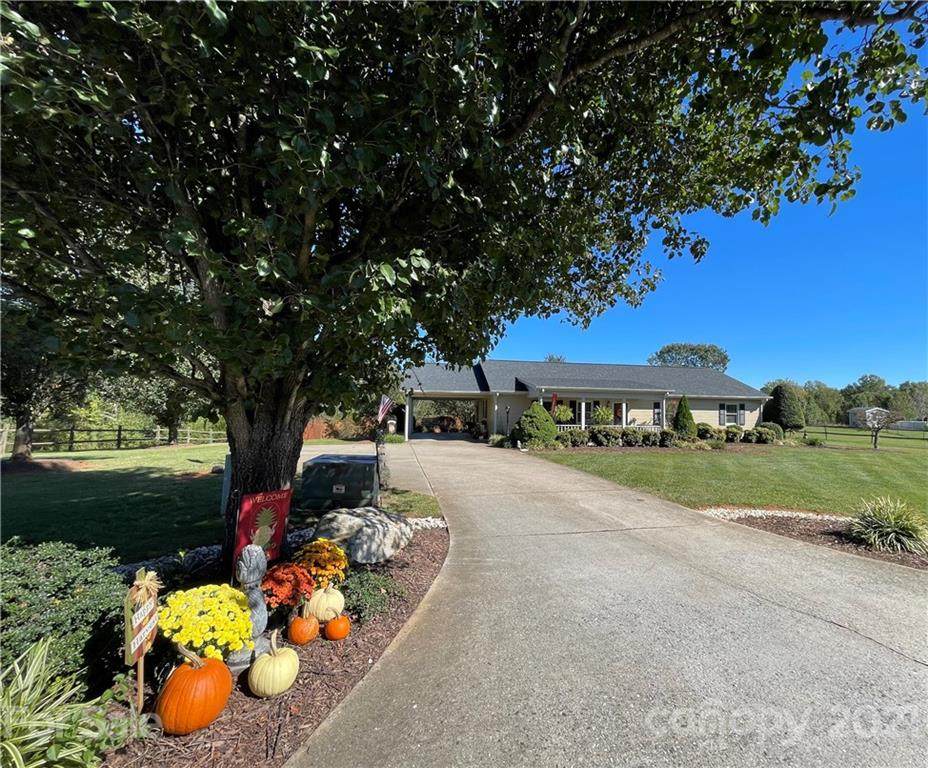 170 Asheland Drive - Photo 1