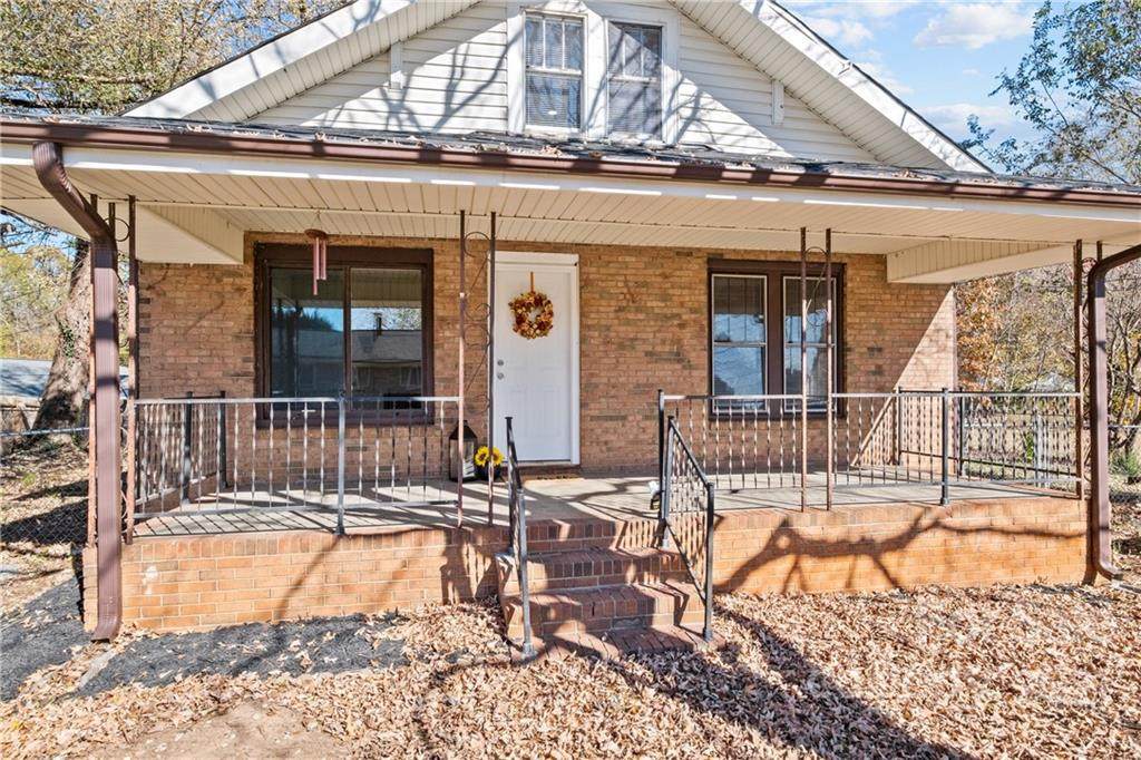 2267 Walnut Street - Photo 1