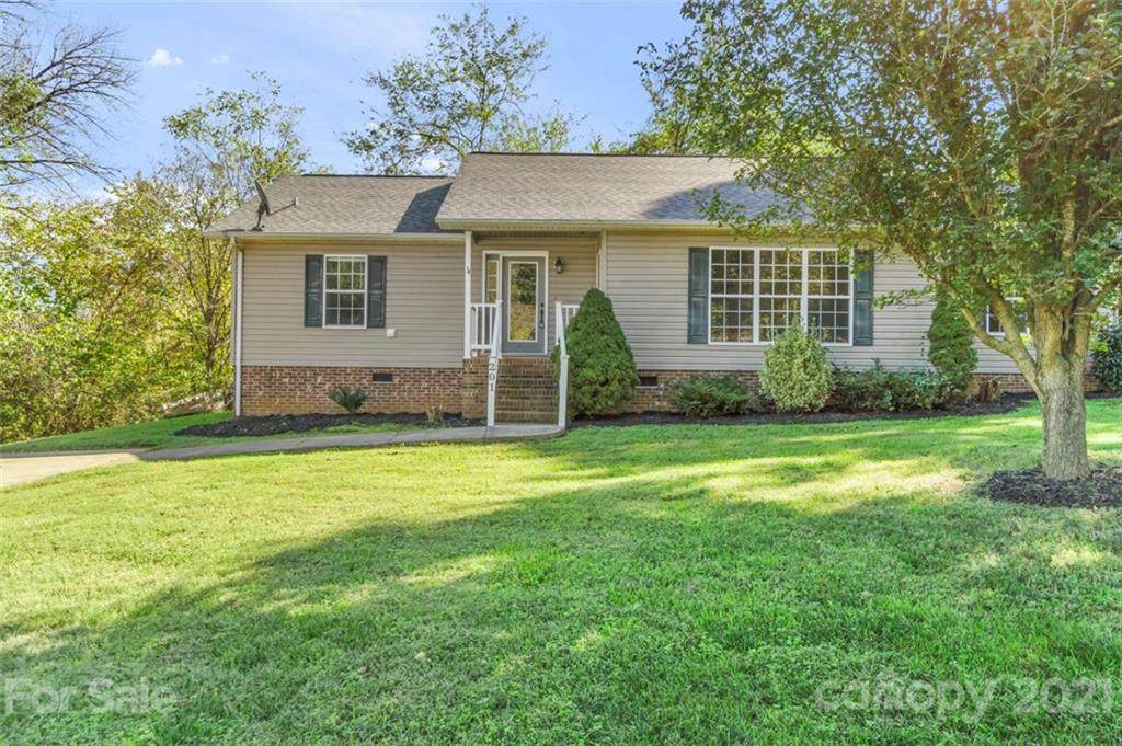 201 Redmon Road - Photo 1