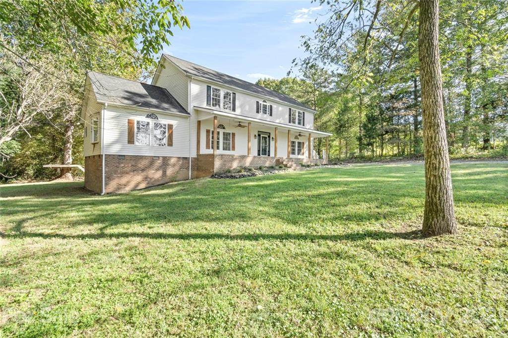 305 Singleton Road - Photo 1