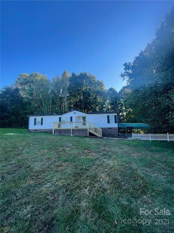 1009 Trinity Drive - Photo 1