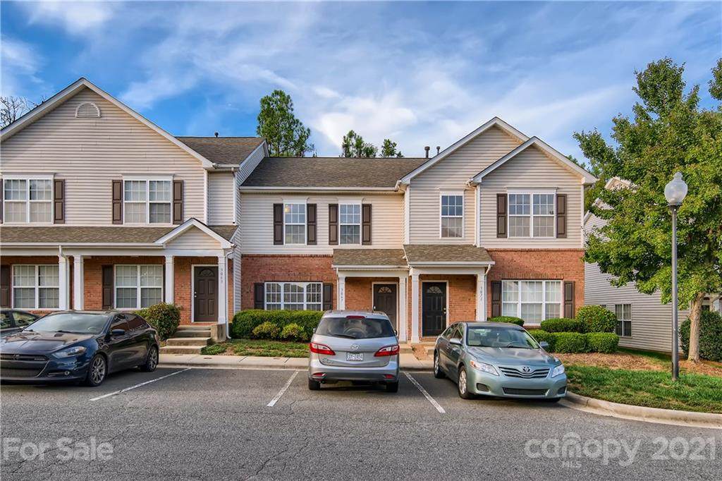 3067 Golden Dale Lane - Photo 1