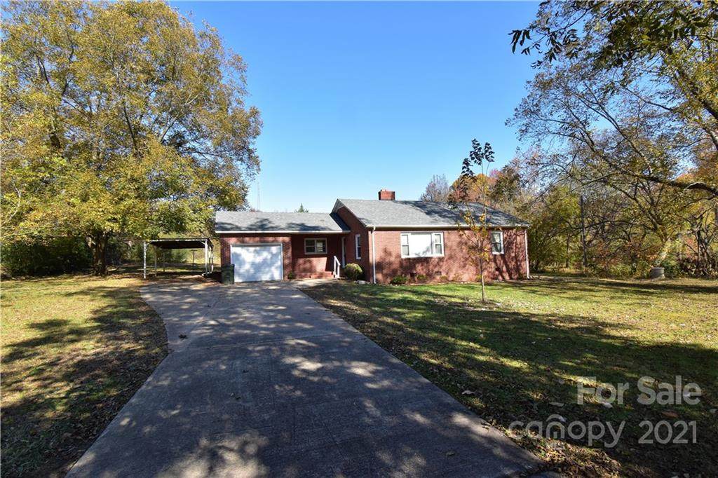 303 Sixth Street - Photo 1