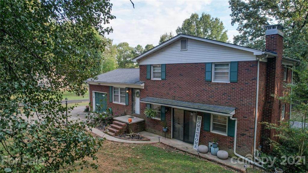 1209 Springhaven Circle - Photo 1