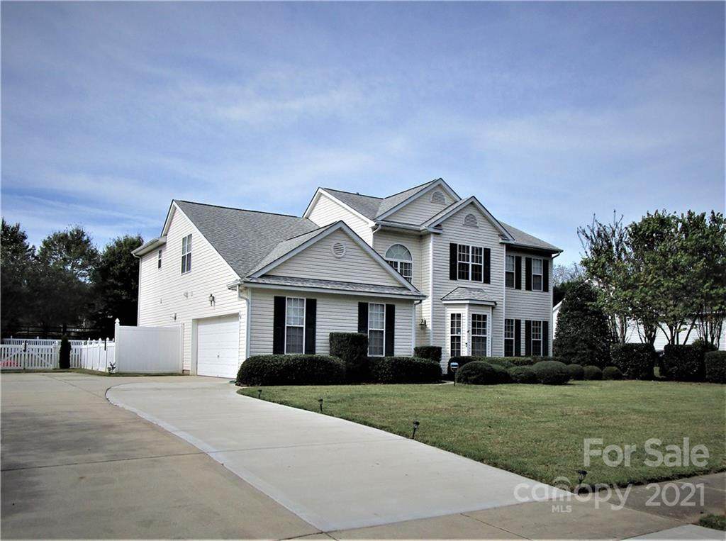 1168 Woodwinds Drive - Photo 1