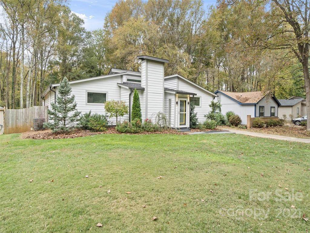 5020 Glenview Court - Photo 1