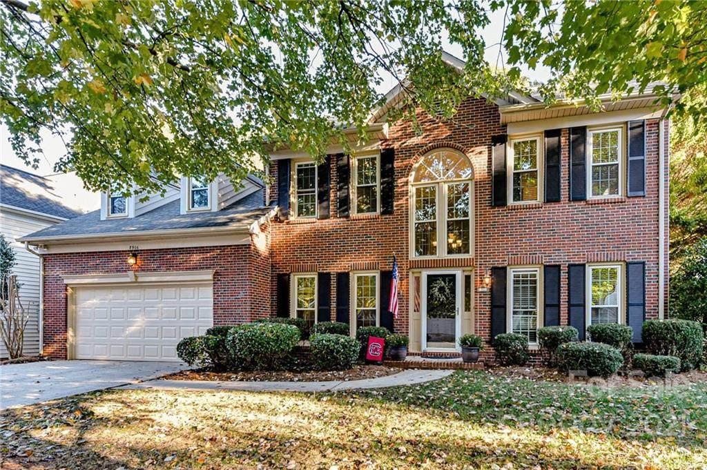 8906 Glade Court - Photo 1