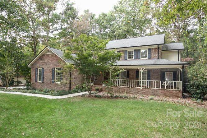 1615 Bellamy Circle - Photo 1