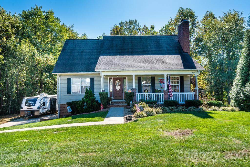 1002 4th Street - Photo 1