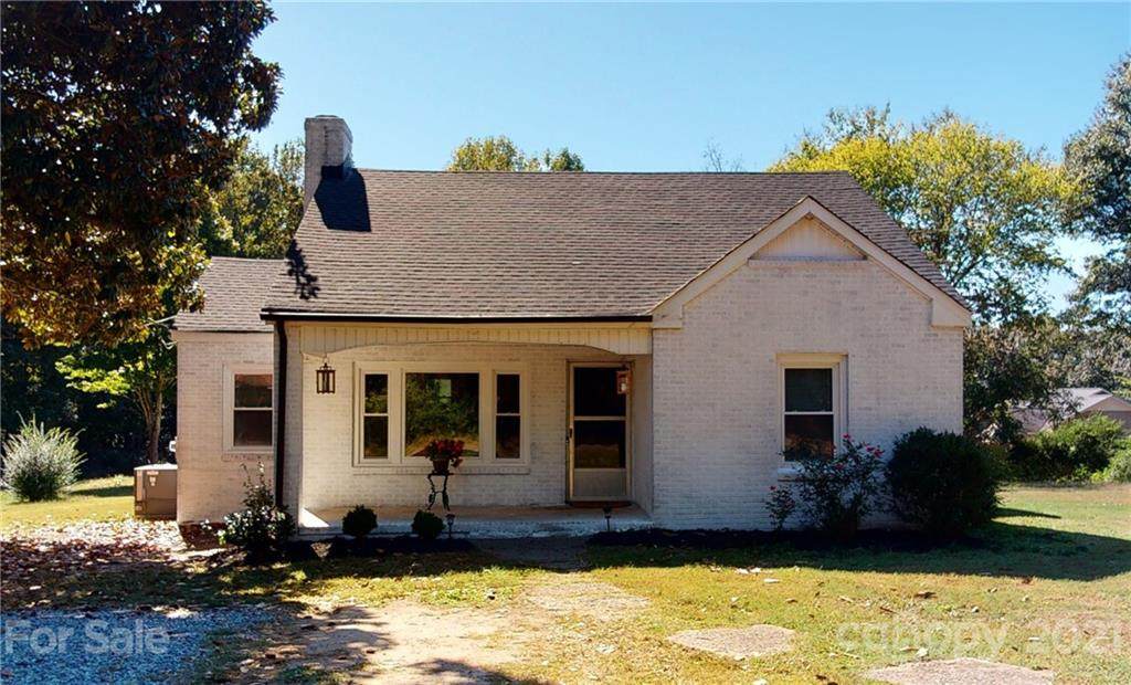 1022 Oakdale Road - Photo 1