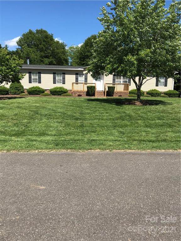 135 Carolina Place Drive - Photo 1