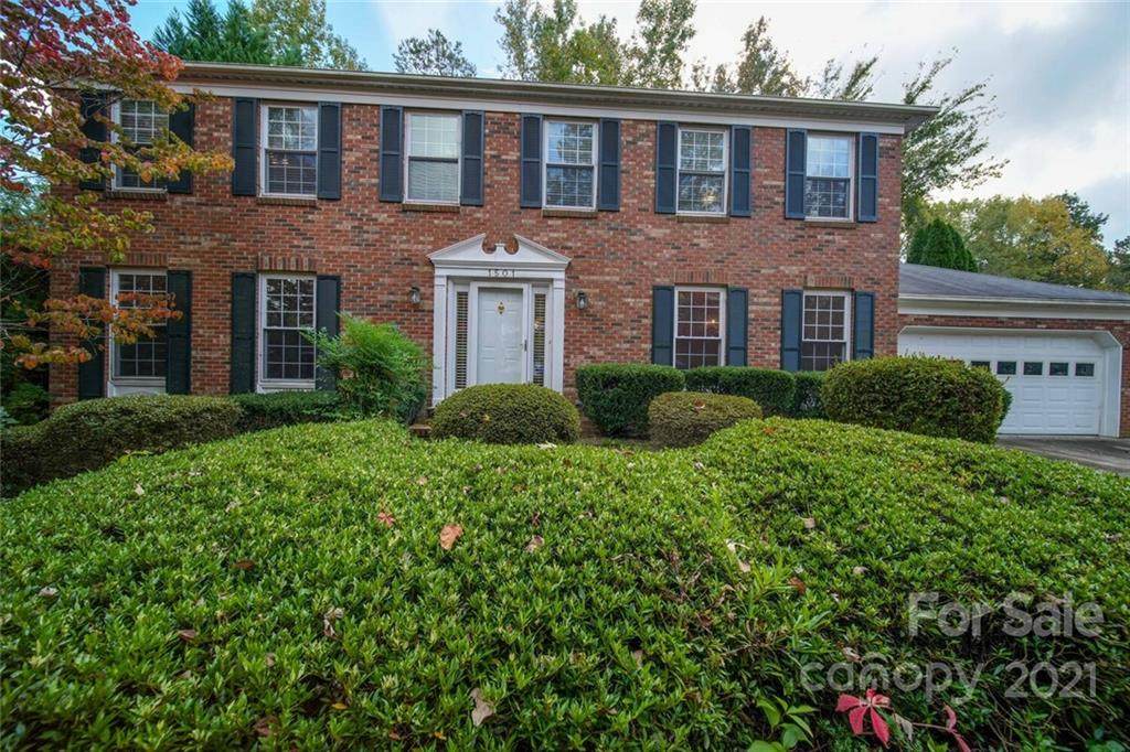 1501 Dalwen Green Court - Photo 1