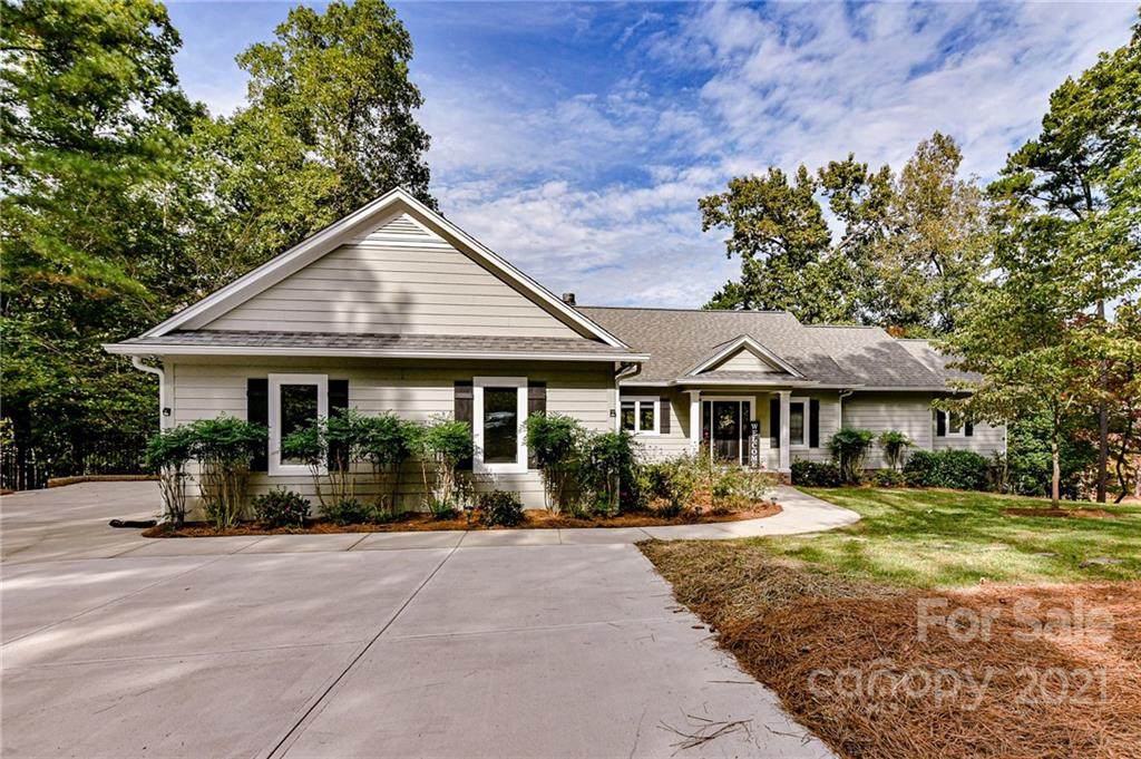 338 Plantation Way - Photo 1