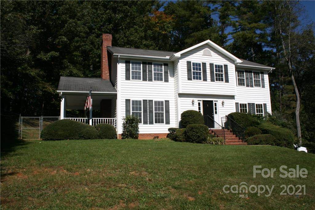 13 Hampton Lane - Photo 1