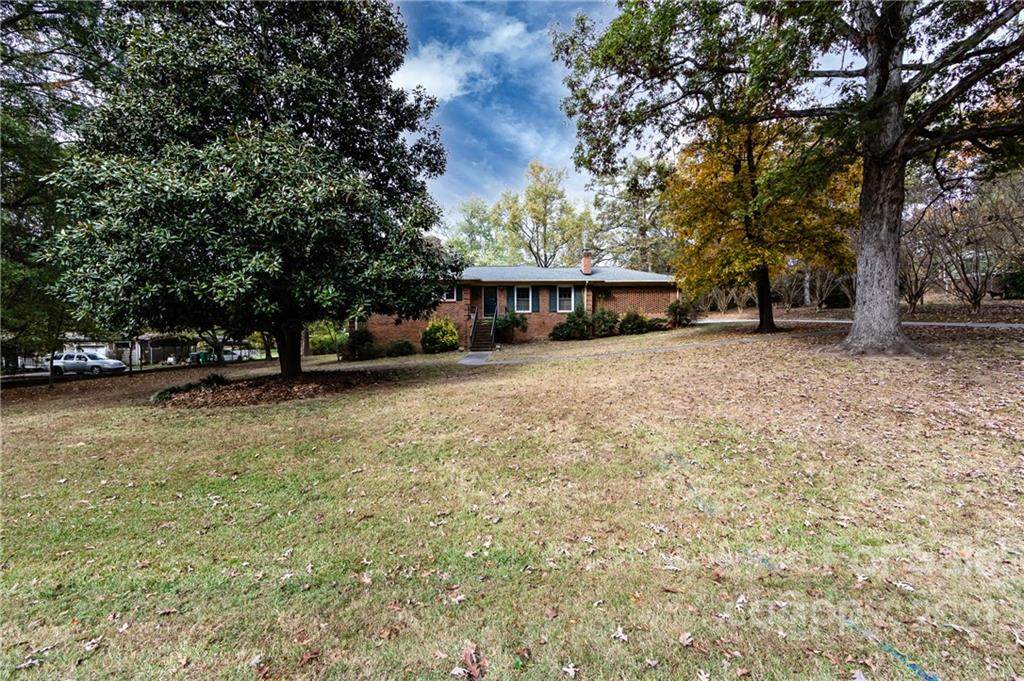 118 Brooklain Drive - Photo 1
