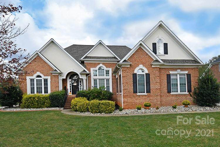 130 Hunters Hill Drive - Photo 1