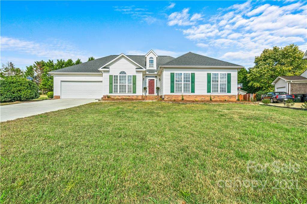577 Surry Trace Circle - Photo 1