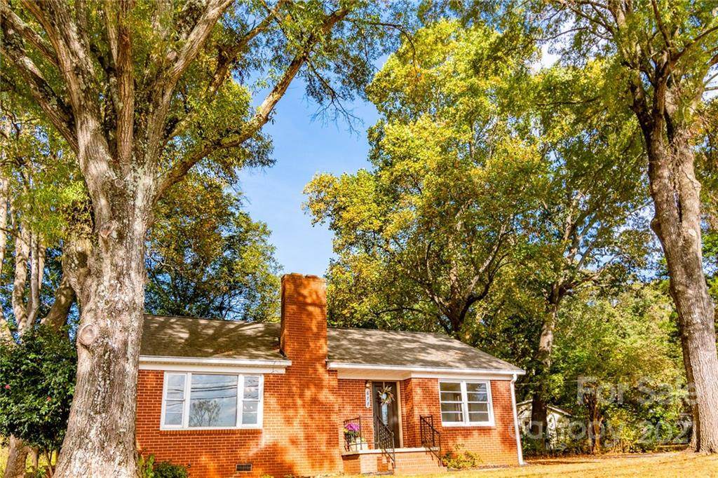 677 Turnersburg Highway - Photo 1