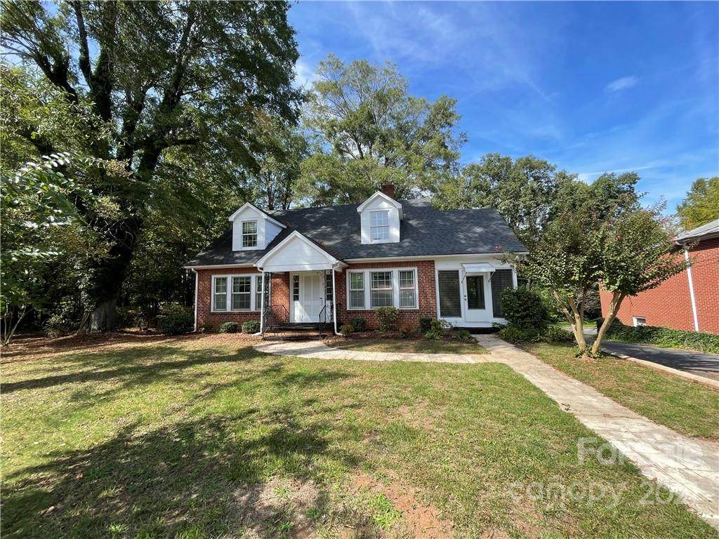 211 Main Street - Photo 1