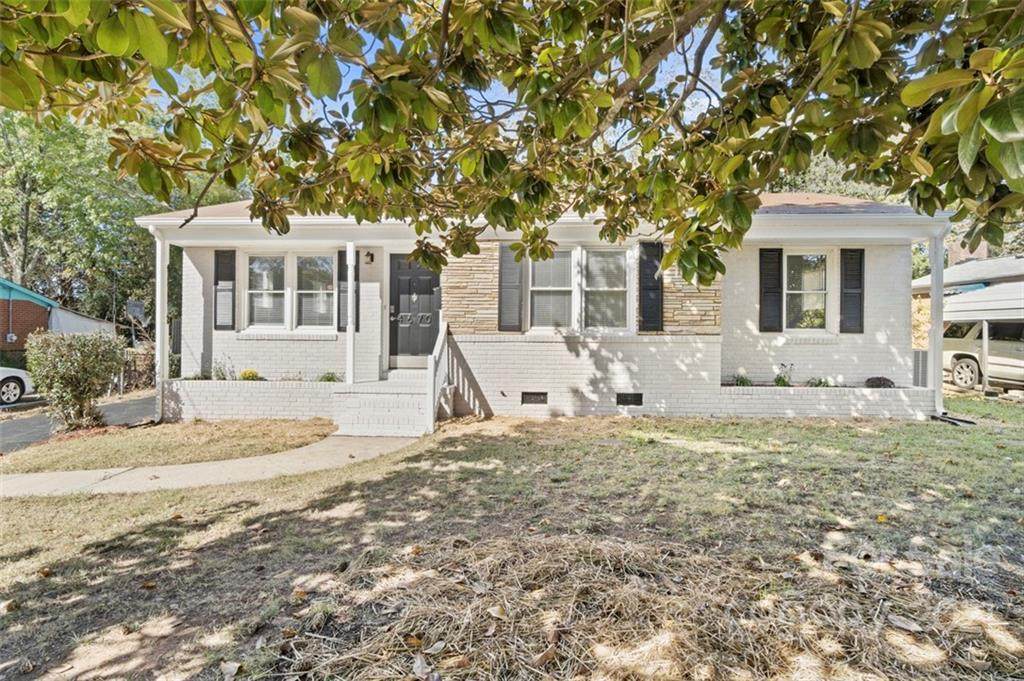 4670 Brooktree Drive - Photo 1