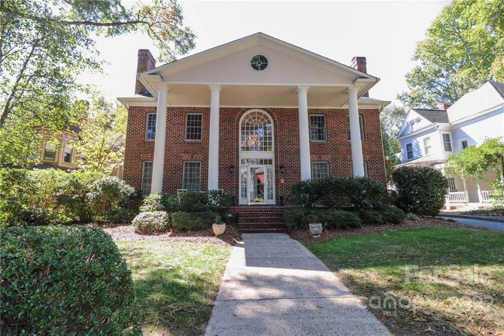 204 Union Street - Photo 1