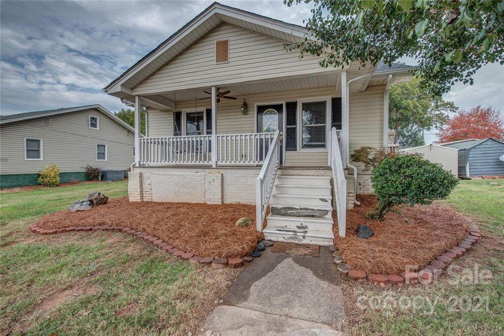 114 Live Oak Avenue - Photo 1