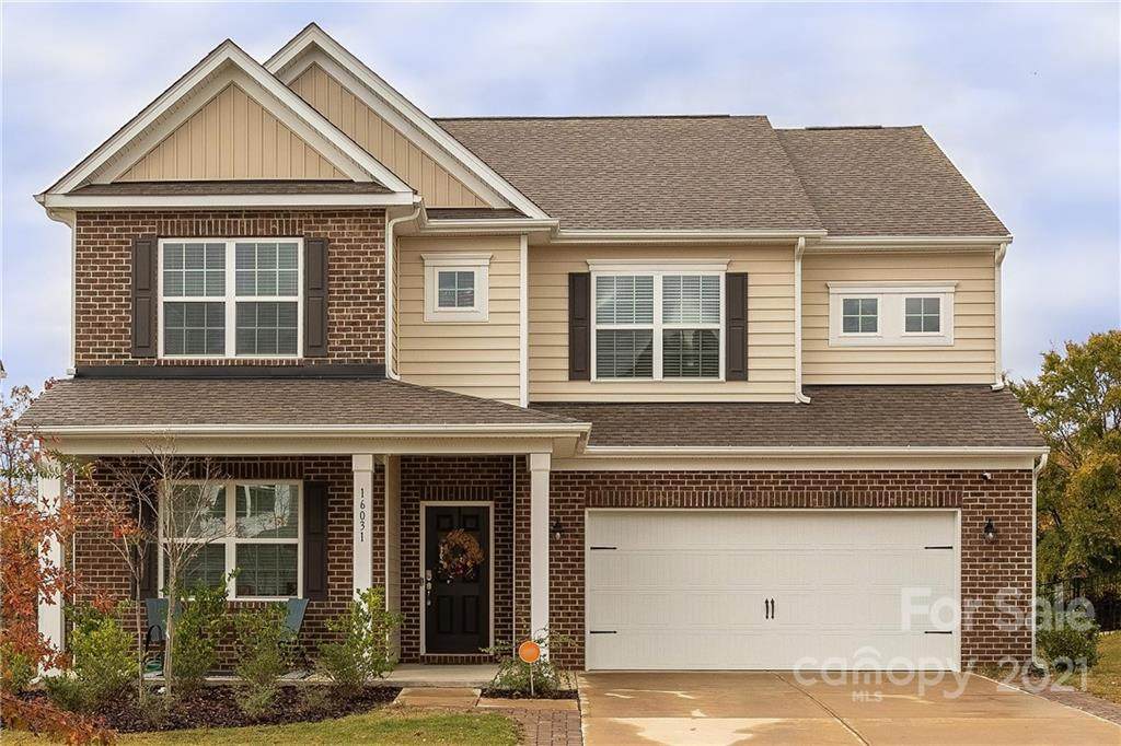 16031 Harbor Hill Drive - Photo 1