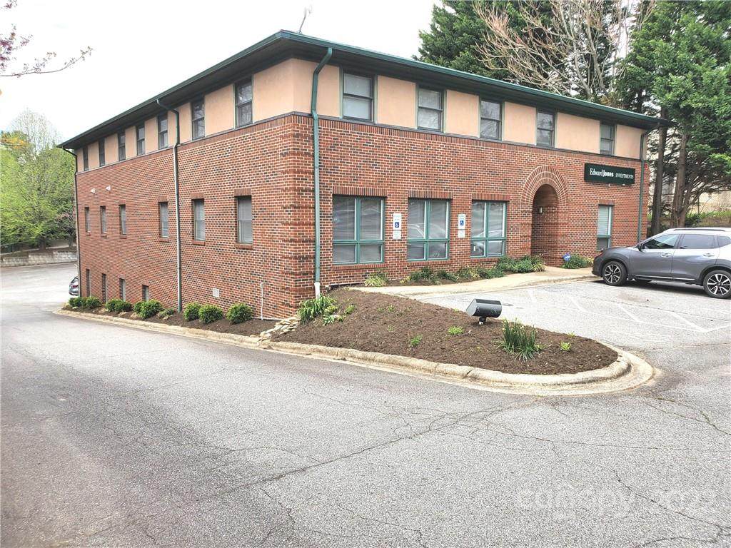 141 Asheland Avenue - Photo 1