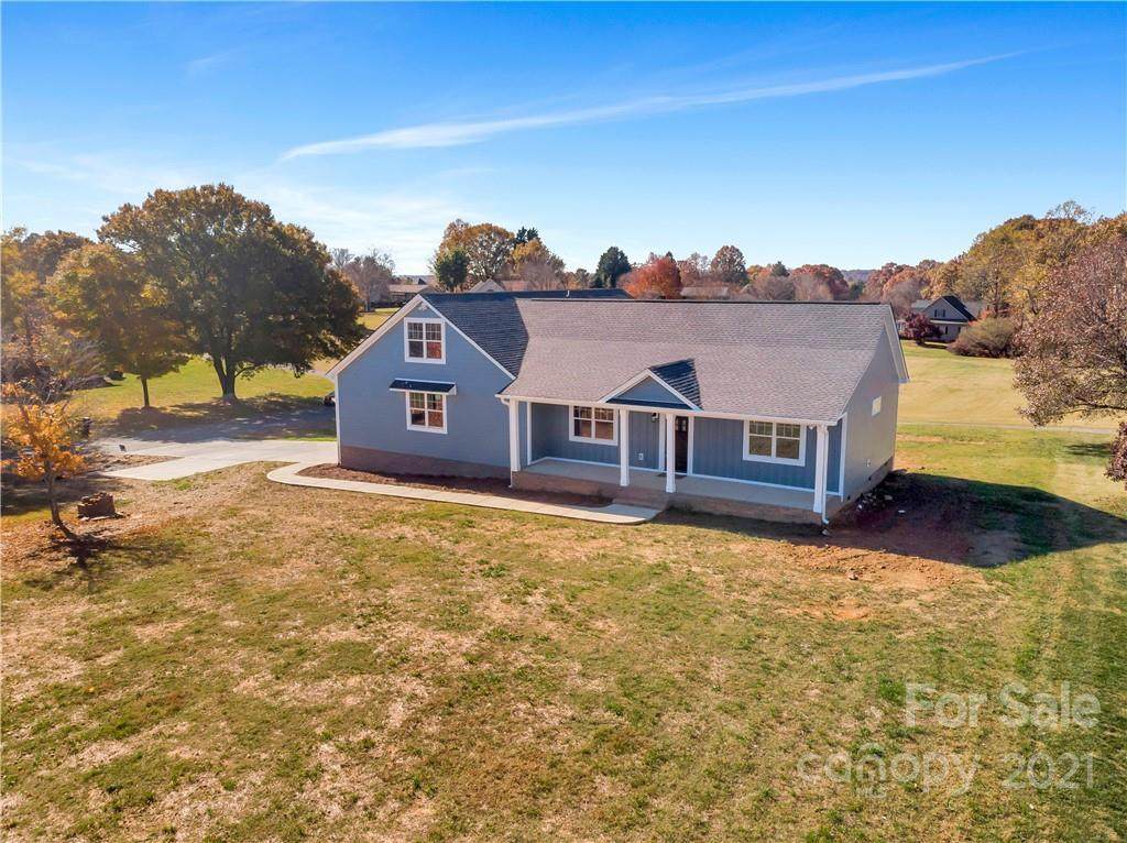 102 Dunes Drive - Photo 1