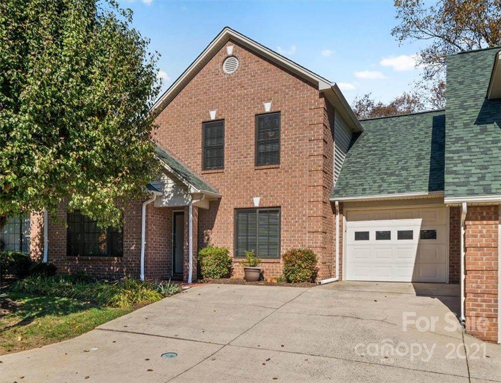 1643 20th Avenue Court - Photo 1