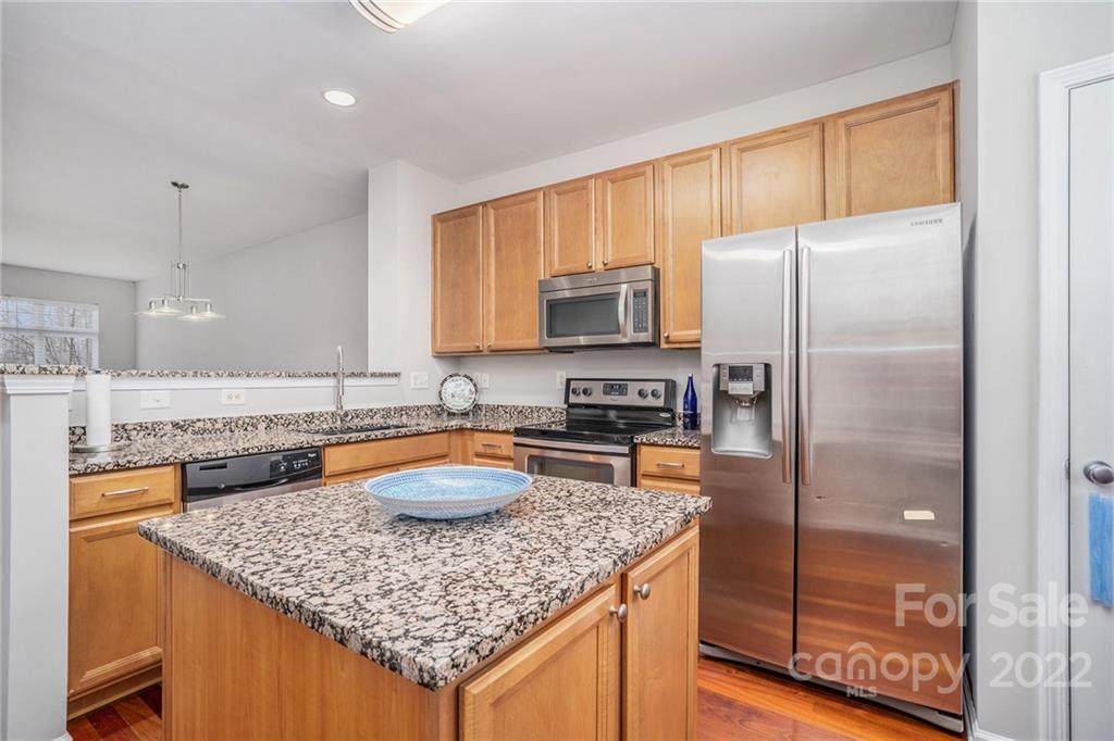 1745 Matheson Avenue - Photo 1