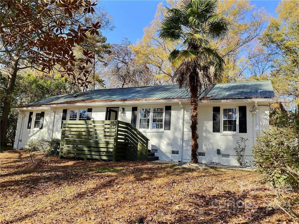 172 Brookwood Lane - Photo 1