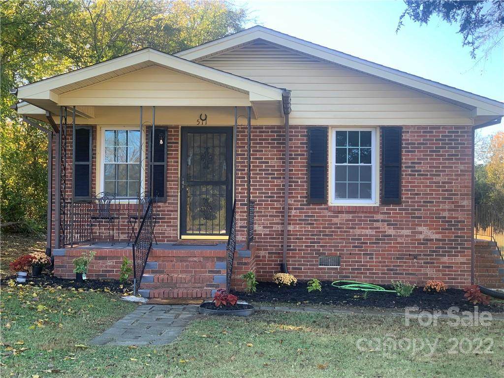 511 Sycamore Road - Photo 1
