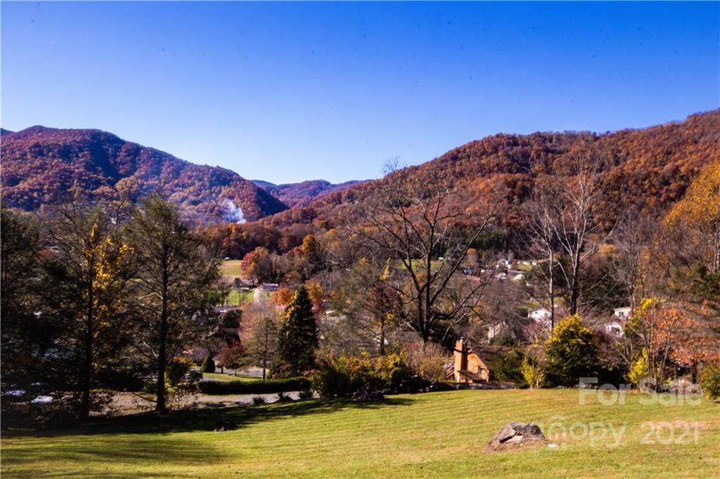 6 Ridgewood Drive - Photo 1