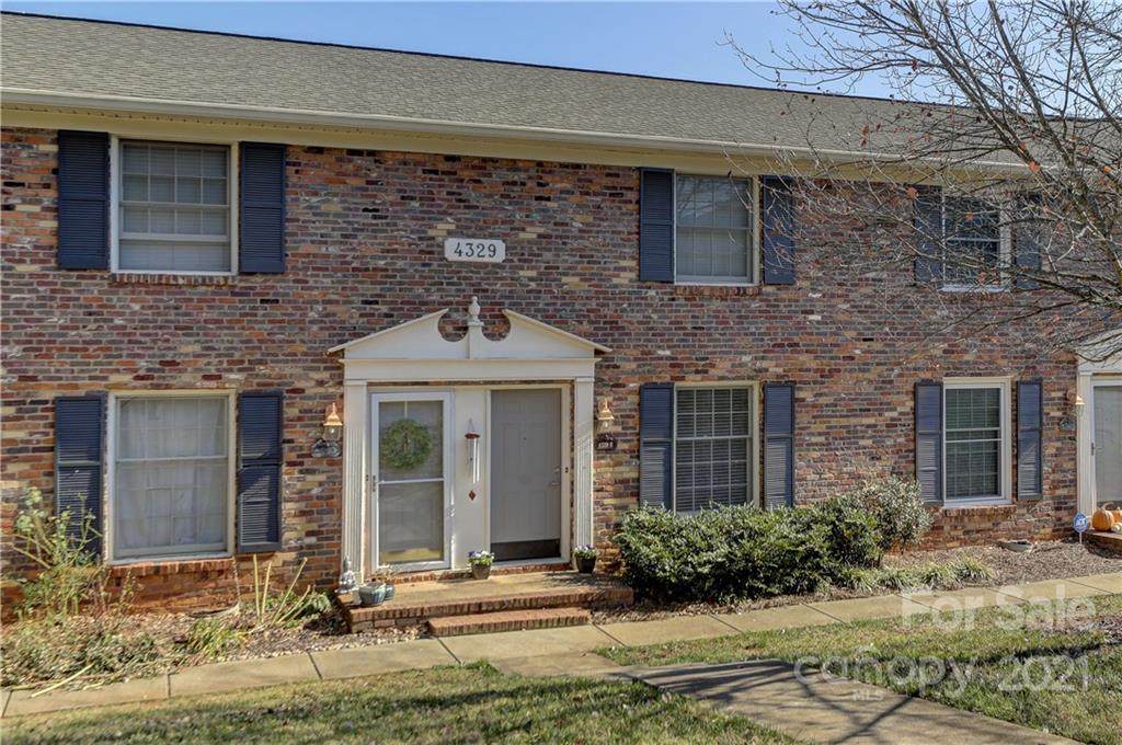 4329 Hathaway Street - Photo 1
