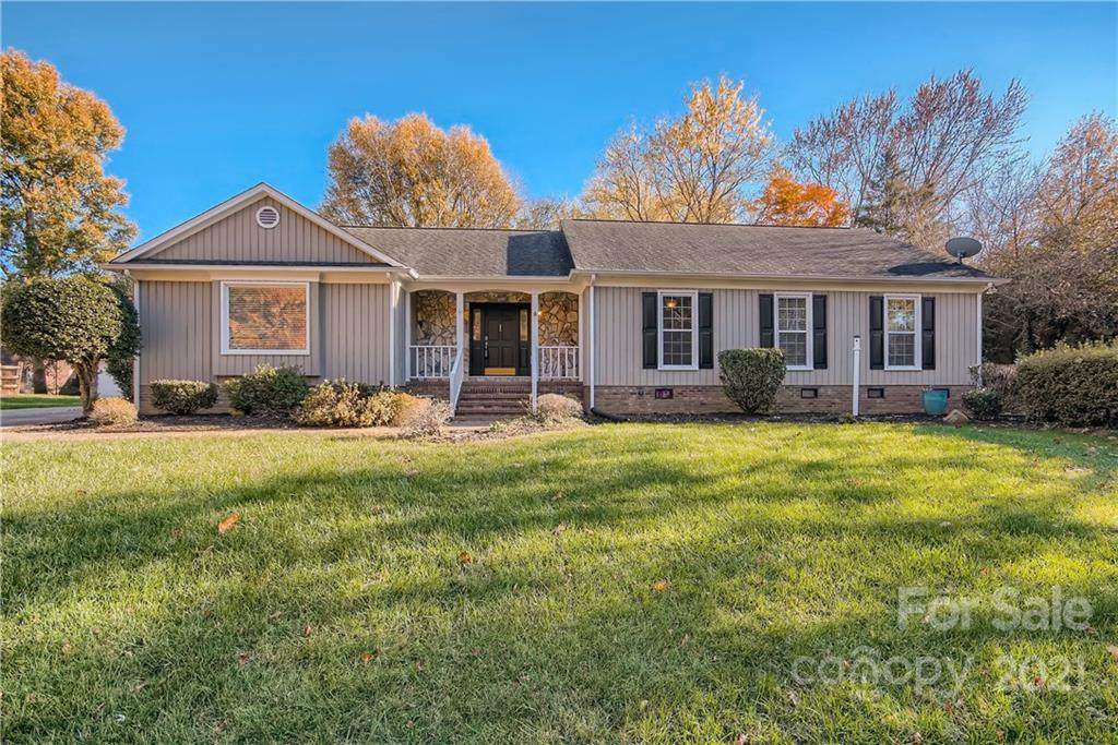 2013 Lynbridge Drive - Photo 1