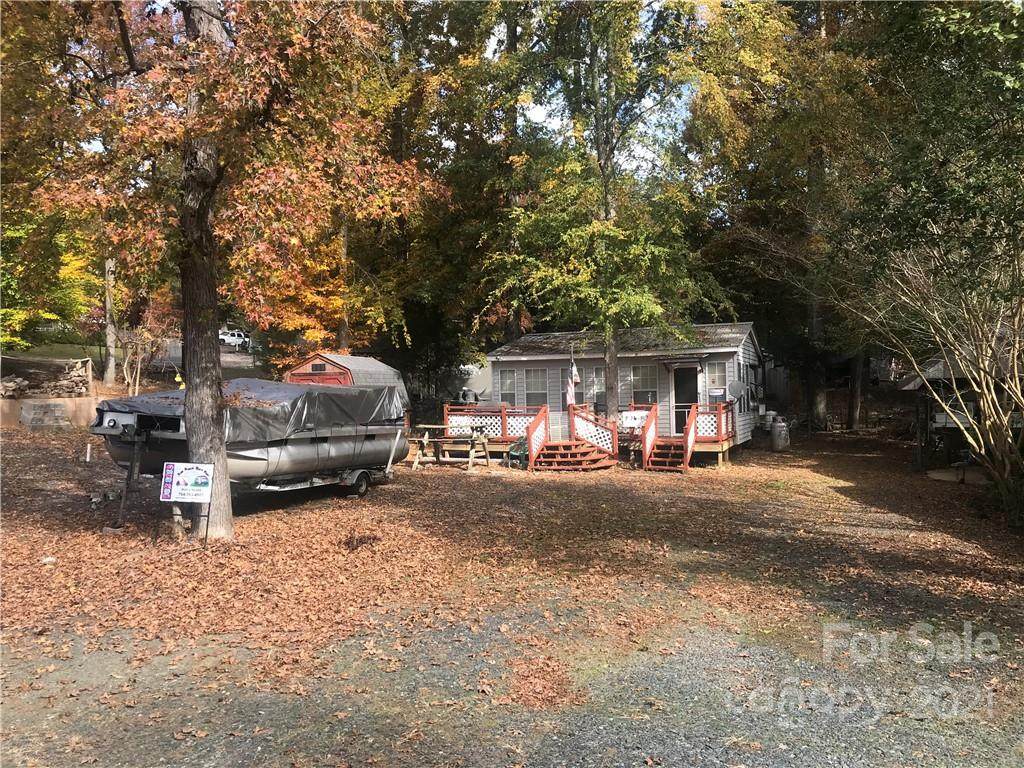174/172 Arrowwood Trail - Photo 1