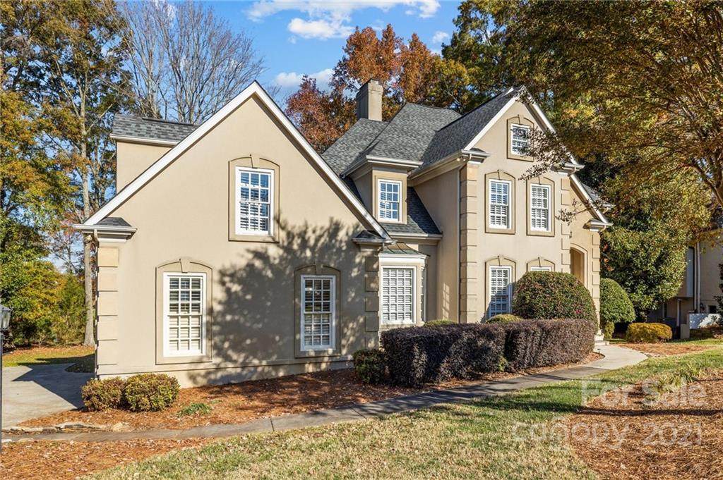 5208 Sunningdale Drive - Photo 1